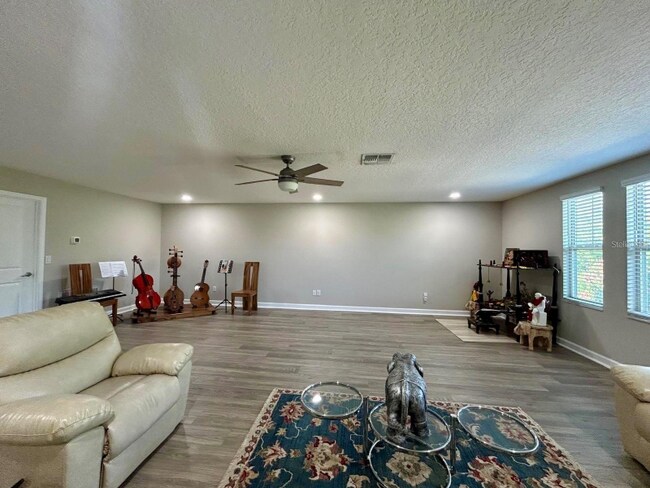 Foto del edificio - 6244 English Hollow Rd