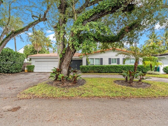 Building Photo - 5265 SW 78th St