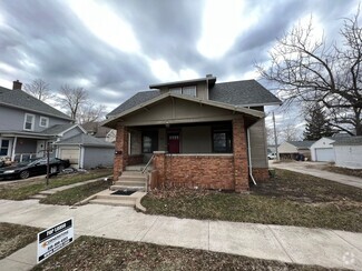 Building Photo - 710 N 14th St