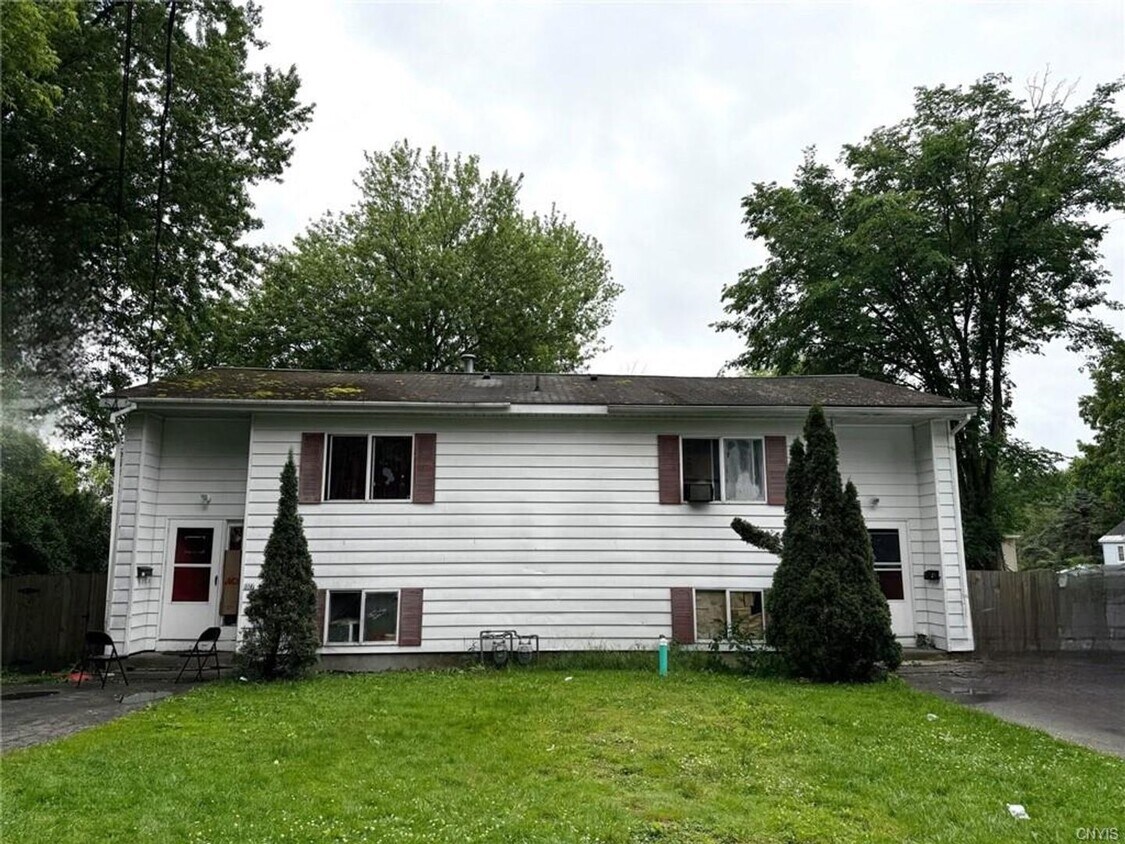 Foto principal - 1027-1029 Elwood st