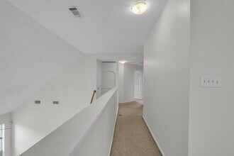 Building Photo - 17611 Magnolia Cir