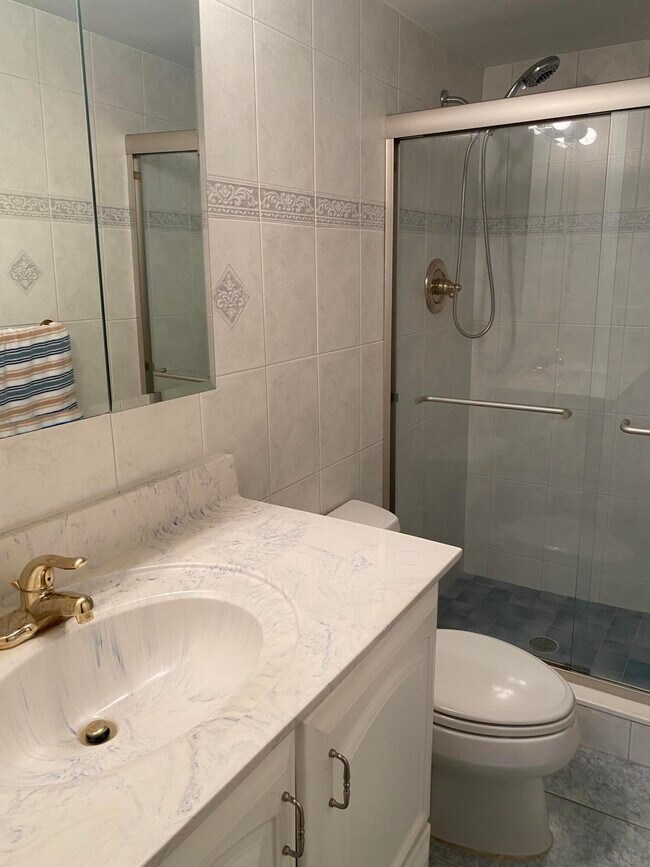 Foto del edificio - 128 Stratford J