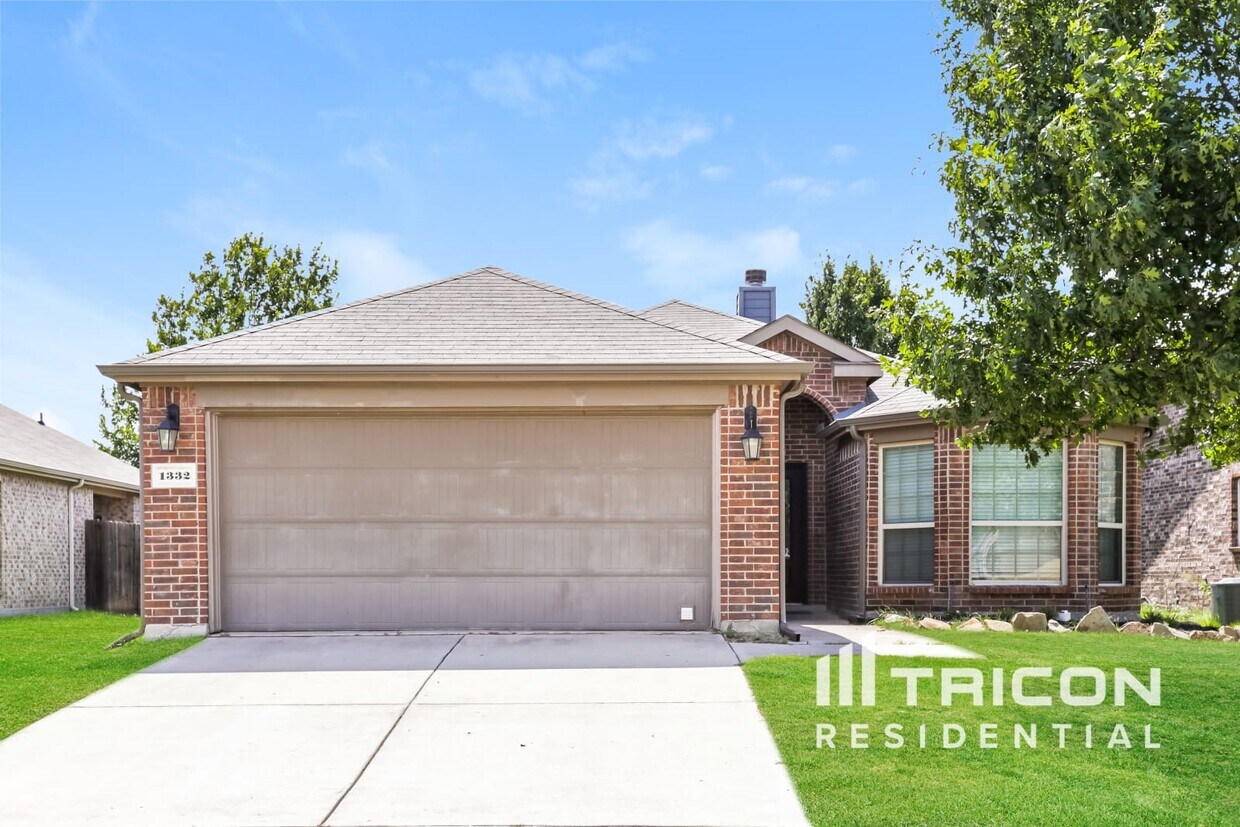 Foto principal - 1332 Red River Dr