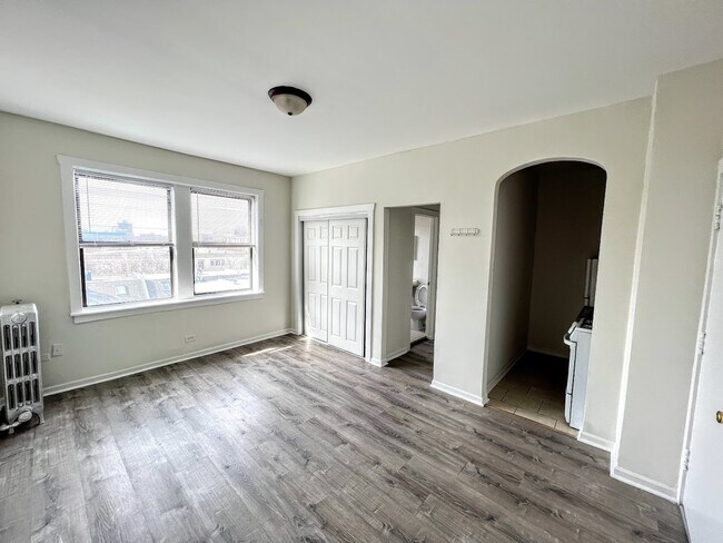 Foto del edificio - 839 W Sheridan Rd