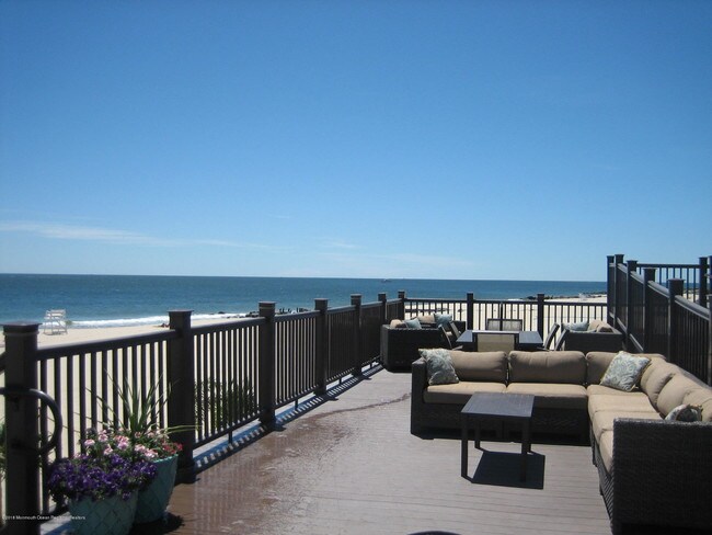 Foto del edificio - 675 Ocean Ave