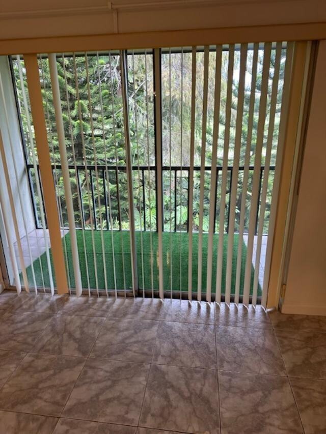 Foto del edificio - 7831 N Colony Cir