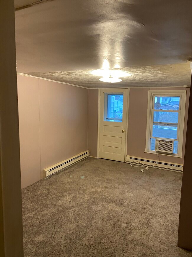 Foto del edificio - 245 S Walnut St