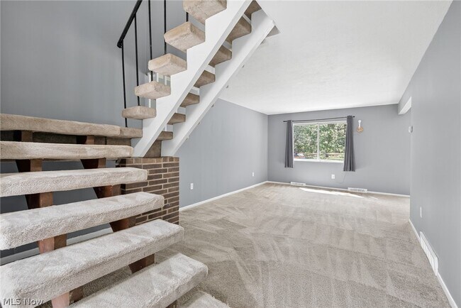 Foto del edificio - 9582 Fernwood Dr