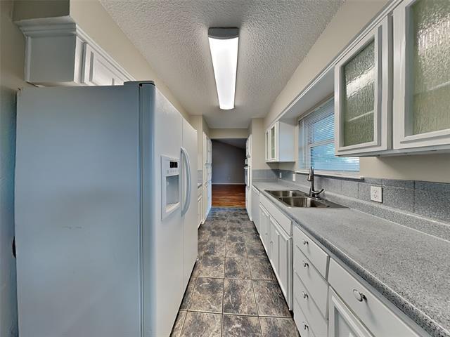 Building Photo - 3013 Esters Ct