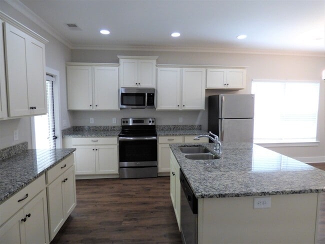 Foto del edificio - 5476 Park Side Rd
