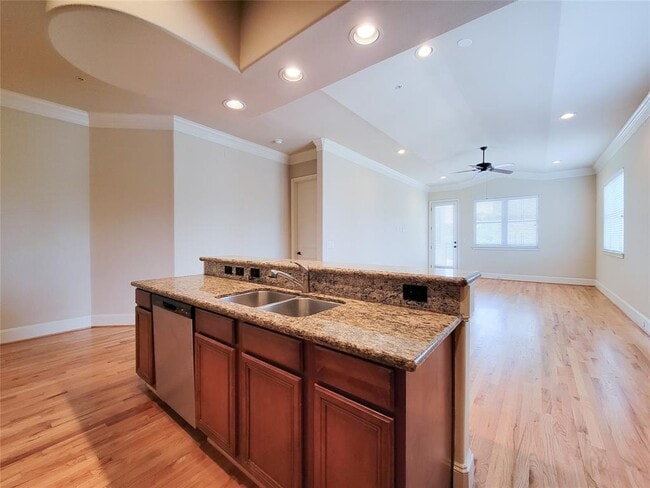 Building Photo - 58 Briar Hollow Ln