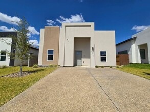 Building Photo - 1612 Cordova Dr