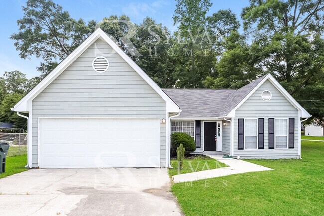 Building Photo - Feel right at home in this charming 3 bedr...