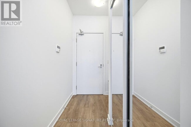 Photo du bâtiment - 4655 Glen Erin Dr