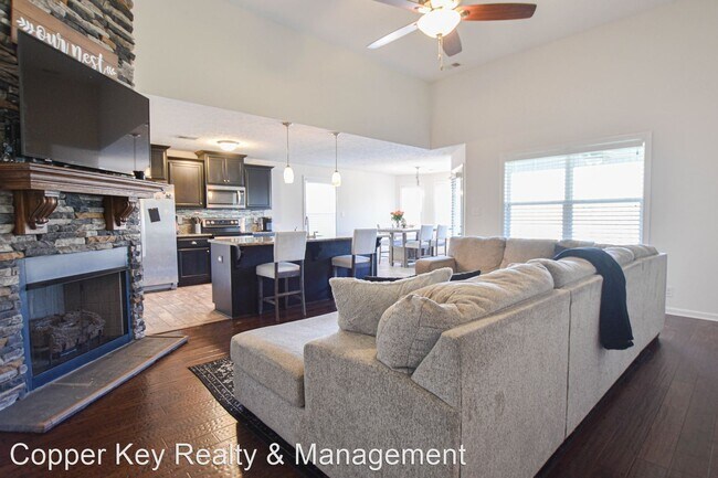 Foto del edificio - 3 br, 2 bath House - 1336 Freedom Dr.