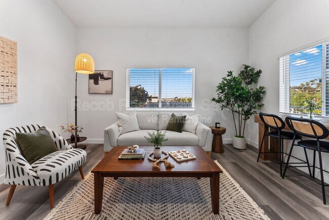 Foto del edificio - 832 Desty St