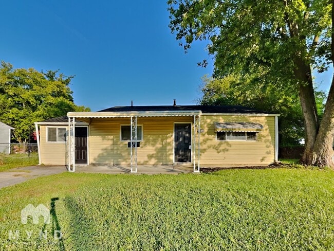Building Photo - 3049 Bluefield Dr