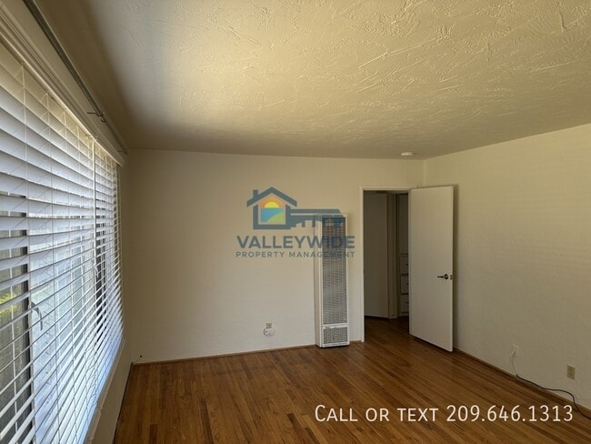 Building Photo - 519 W Orangeburg Ave