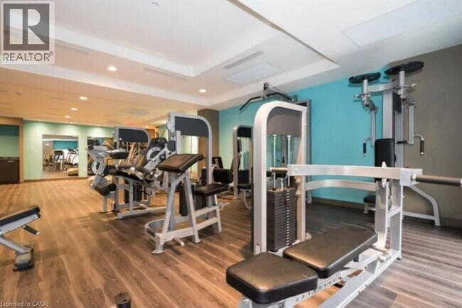 Photo du bâtiment - 150 Main St W