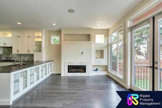 Building Photo - 11 Hendon Dr