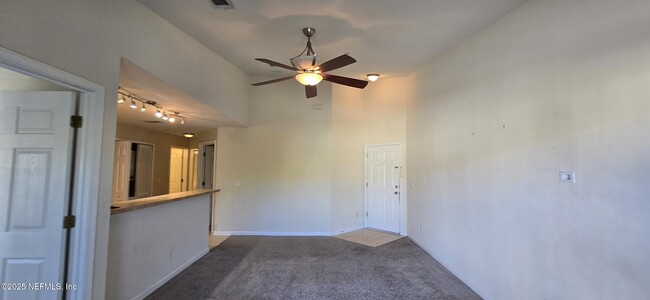 Foto del edificio - 3700 Kirkpatrick Cir
