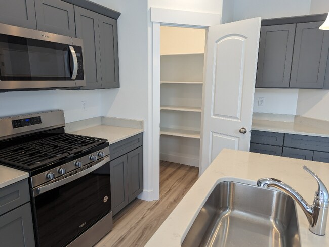 Building Photo - 4617 Templar Dr