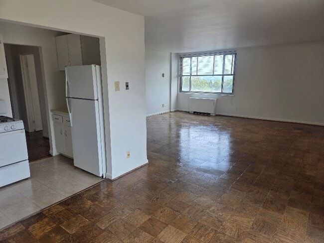 Photo - Robin Towers Apartments