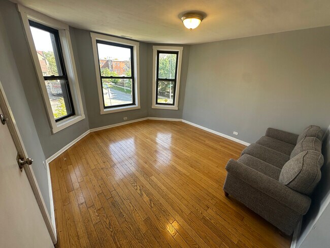 Foto del edificio - 1500 N Rockwell St