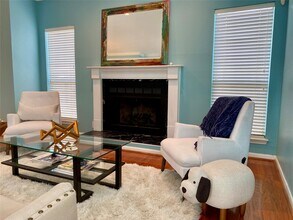 Building Photo - 2478 Bering Dr