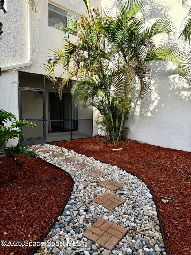 Foto del edificio - 1024 Ashley Ave