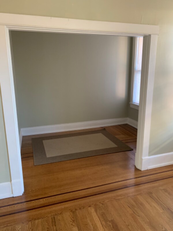 Building Photo - 1522 Rosewood Ave