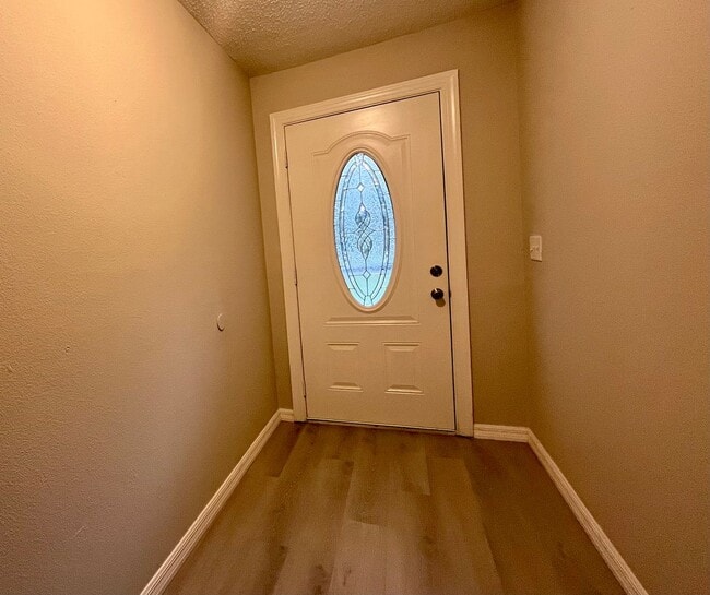Foto del edificio - 3029 Sleepy Hill Rd
