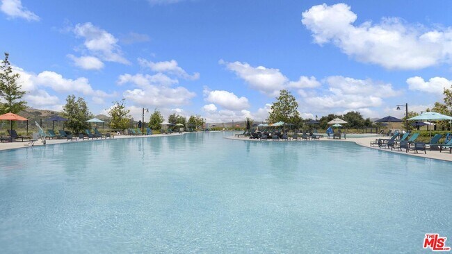 Foto del edificio - 61 Harness Wy