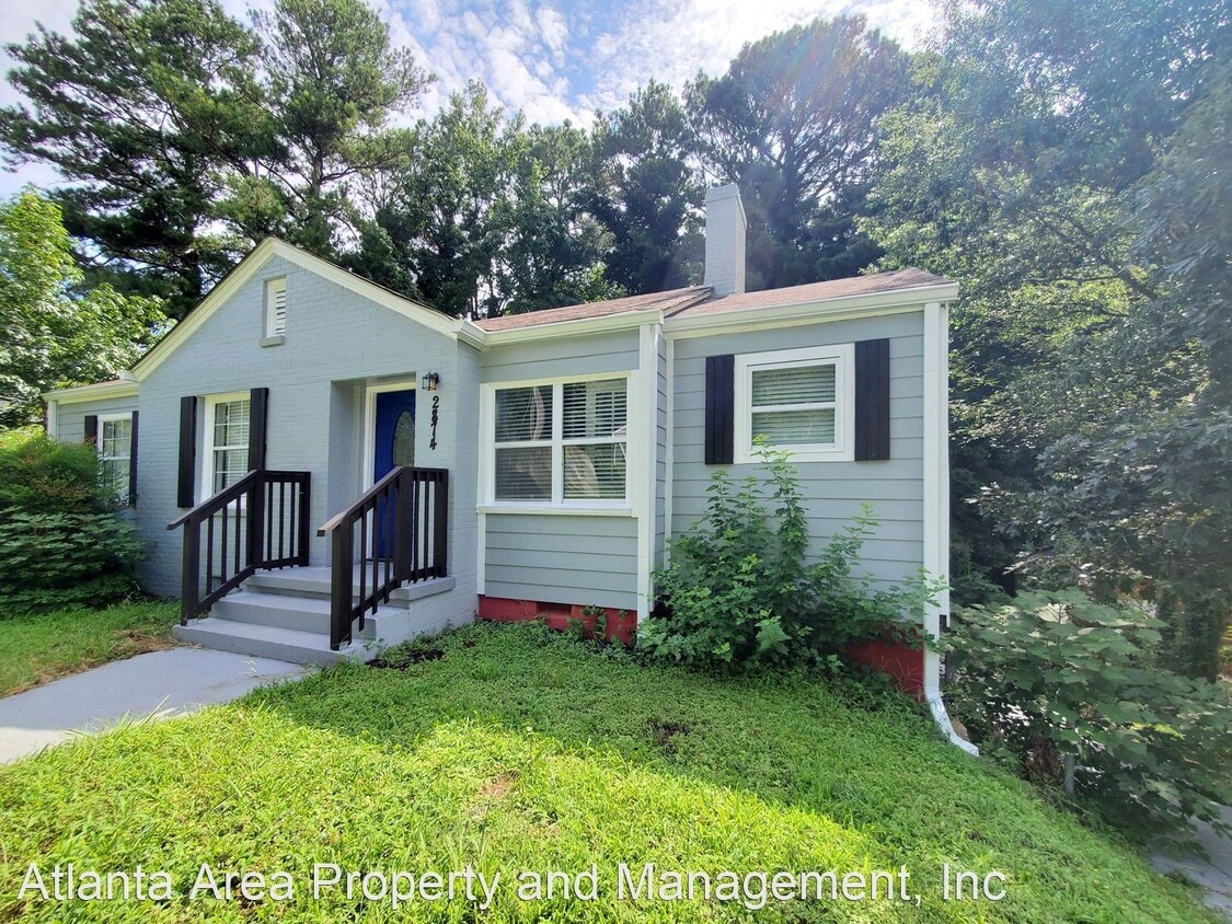 3 br, 1 bath House 2874 Blount St House Rental in East Point, GA