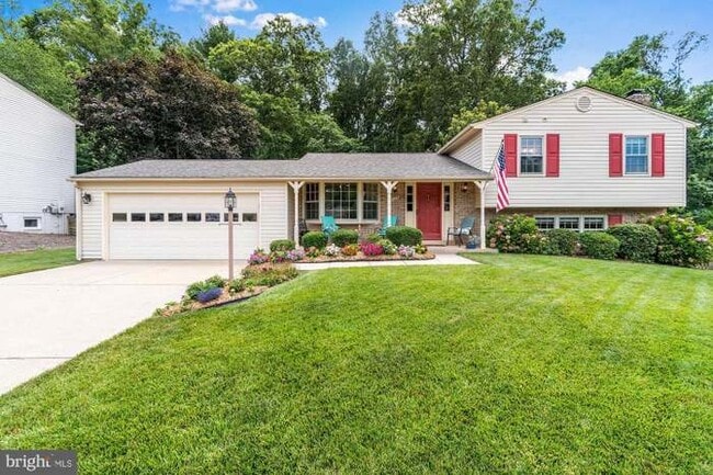 Building Photo - 3229 Manitoba Dr