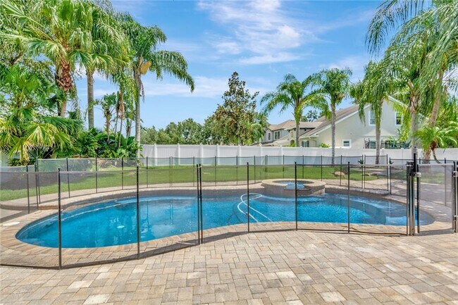Building Photo - 2938 Hickory Grove Dr