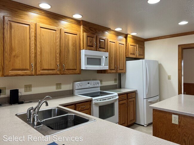 Building Photo - 5 br, 3.5 bath House - 441 NC Hwy 32 S