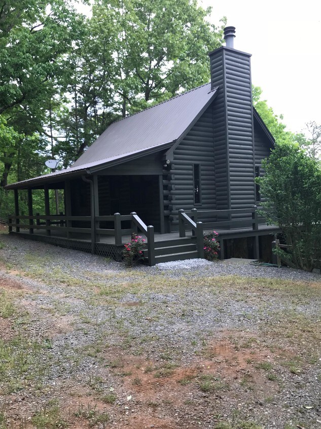 Primary Photo - 25 Eagles Nest Ln