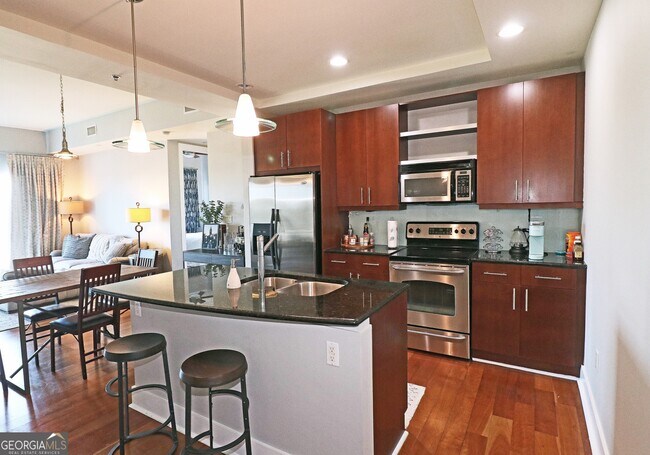 Foto del edificio - 4561 Olde Perimeter Way