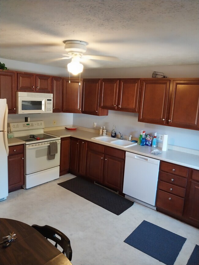 Photo - 82 Cascade Rd Townhome