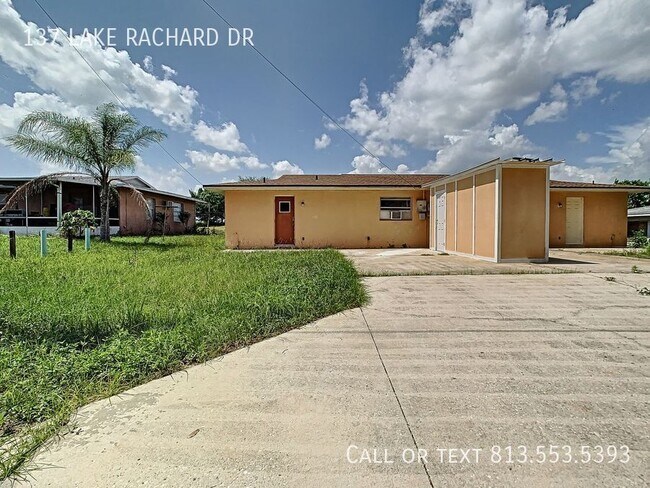 Foto del edificio - 137 Lake Rachard Dr