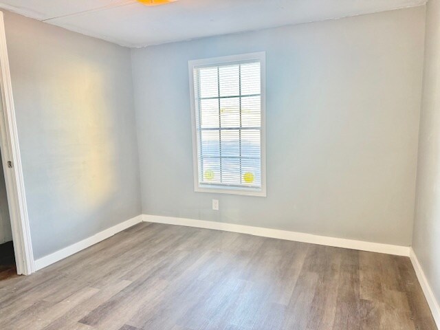 Foto del edificio - 203 W Conyers Ave