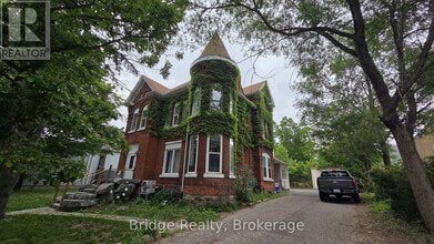 Building Photo - 42 Delatre St