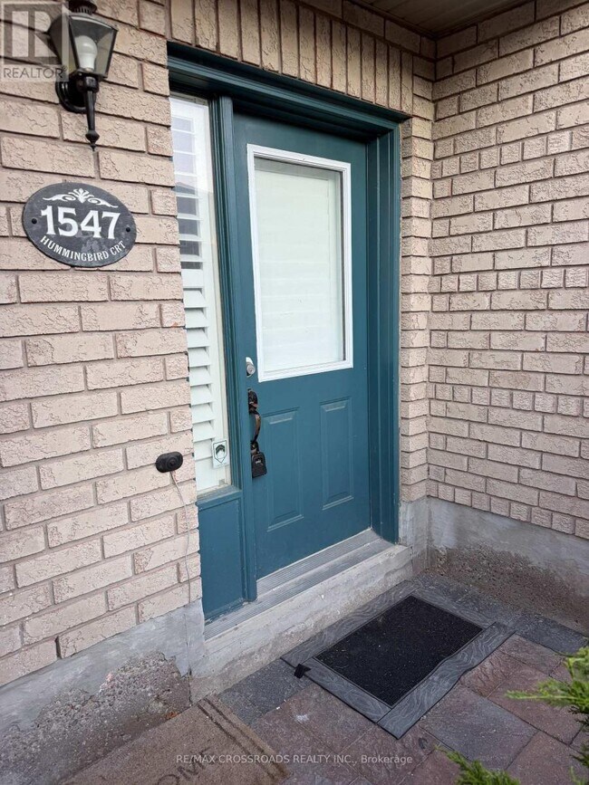 Building Photo - 1547 Hummingbird Ct