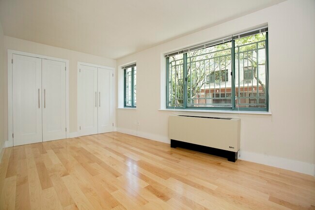 BEDROOM - 55 Jane St