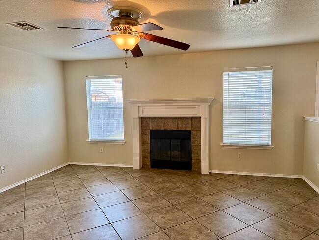 Foto del edificio - 4803 Donegal Bay Ct