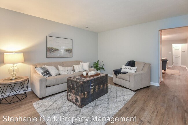 Foto del edificio - 4 br, 2 bath House - 1423 Goldfinch Lane