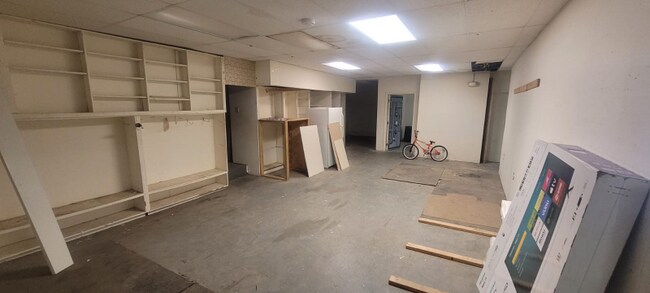 Building Photo - 284 Orange Ave