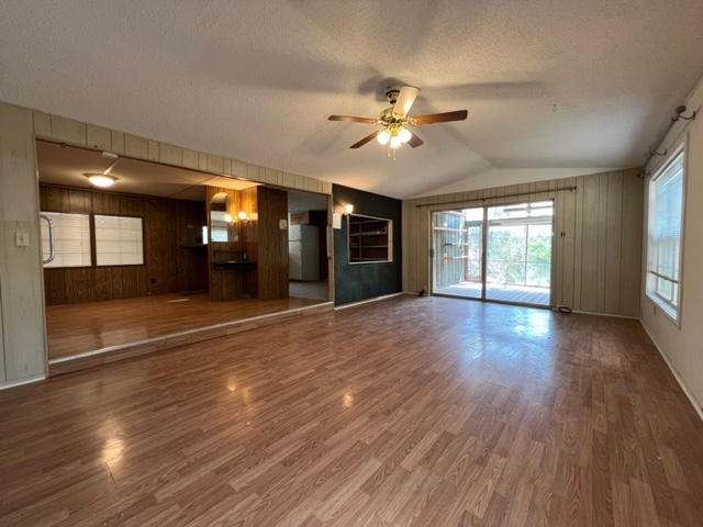 Building Photo - 204 Harmons Way