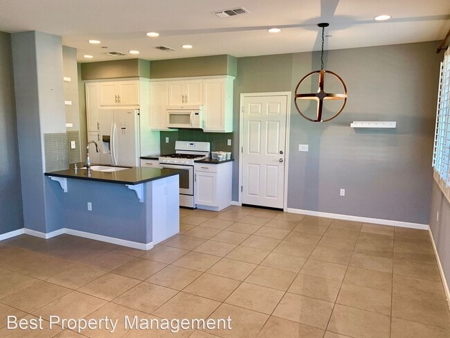 Building Photo - 3 br, 2.5 bath House - 800 Queen Palm Lane
